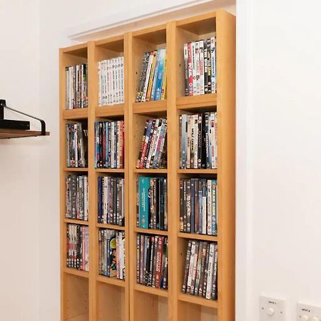Sunny Maisonette With Views Over Canary Wharf, London Luaran gambar